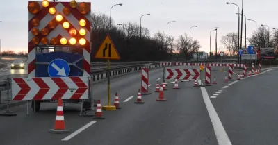 W weekend w Warszawie asfaltowanie Wisłostrady, Grójeckiej i Trasy Łazienkowskiej